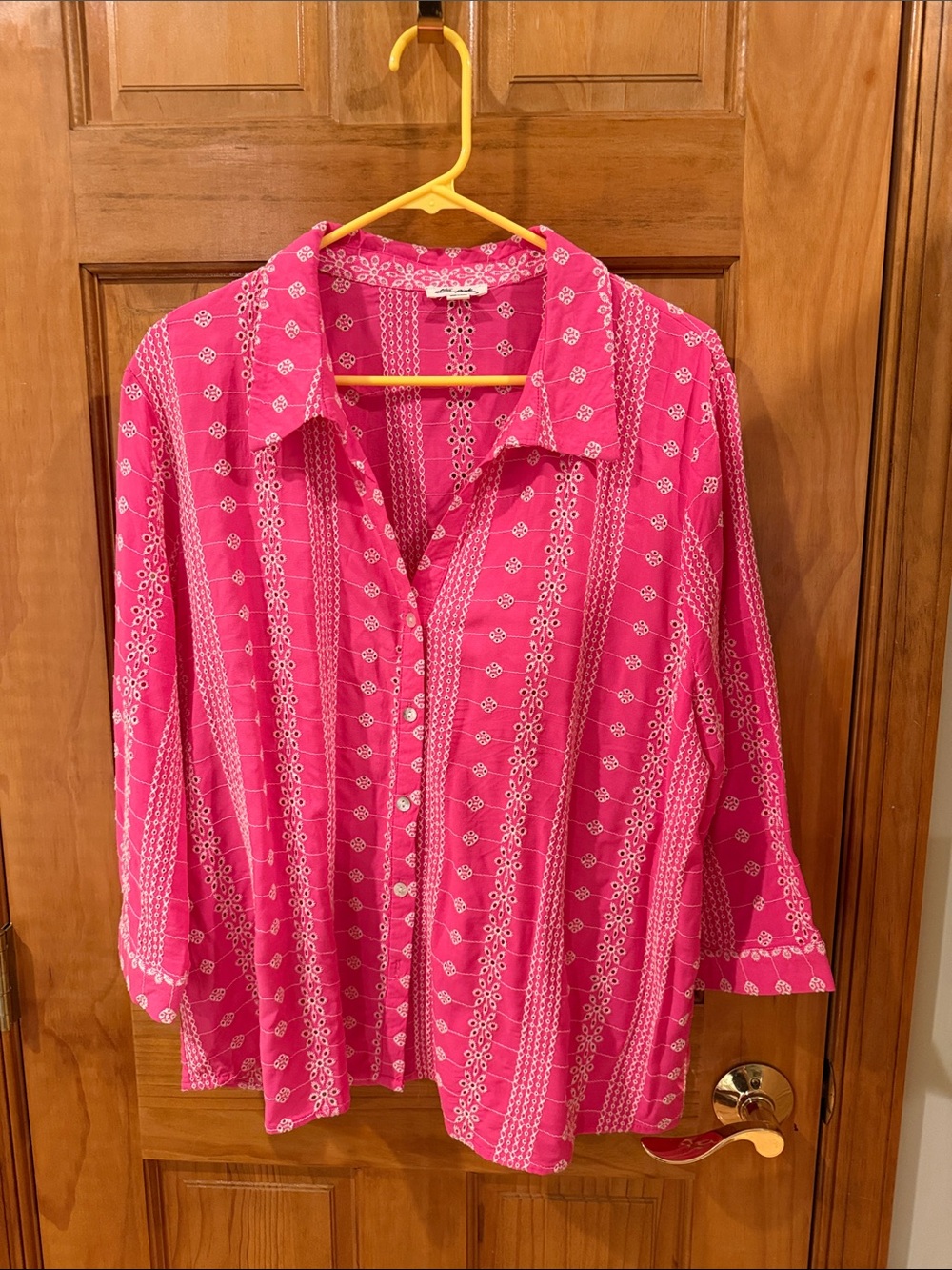 Ultra Pink Fuchsia Button-Down Printed Blouse